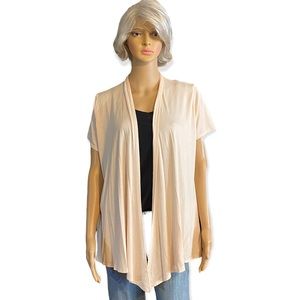 12ami short sleeve cardigan size M 💖